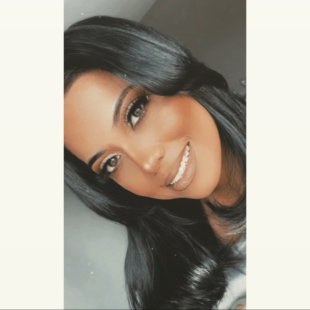 Meet your Posher, Gabriela